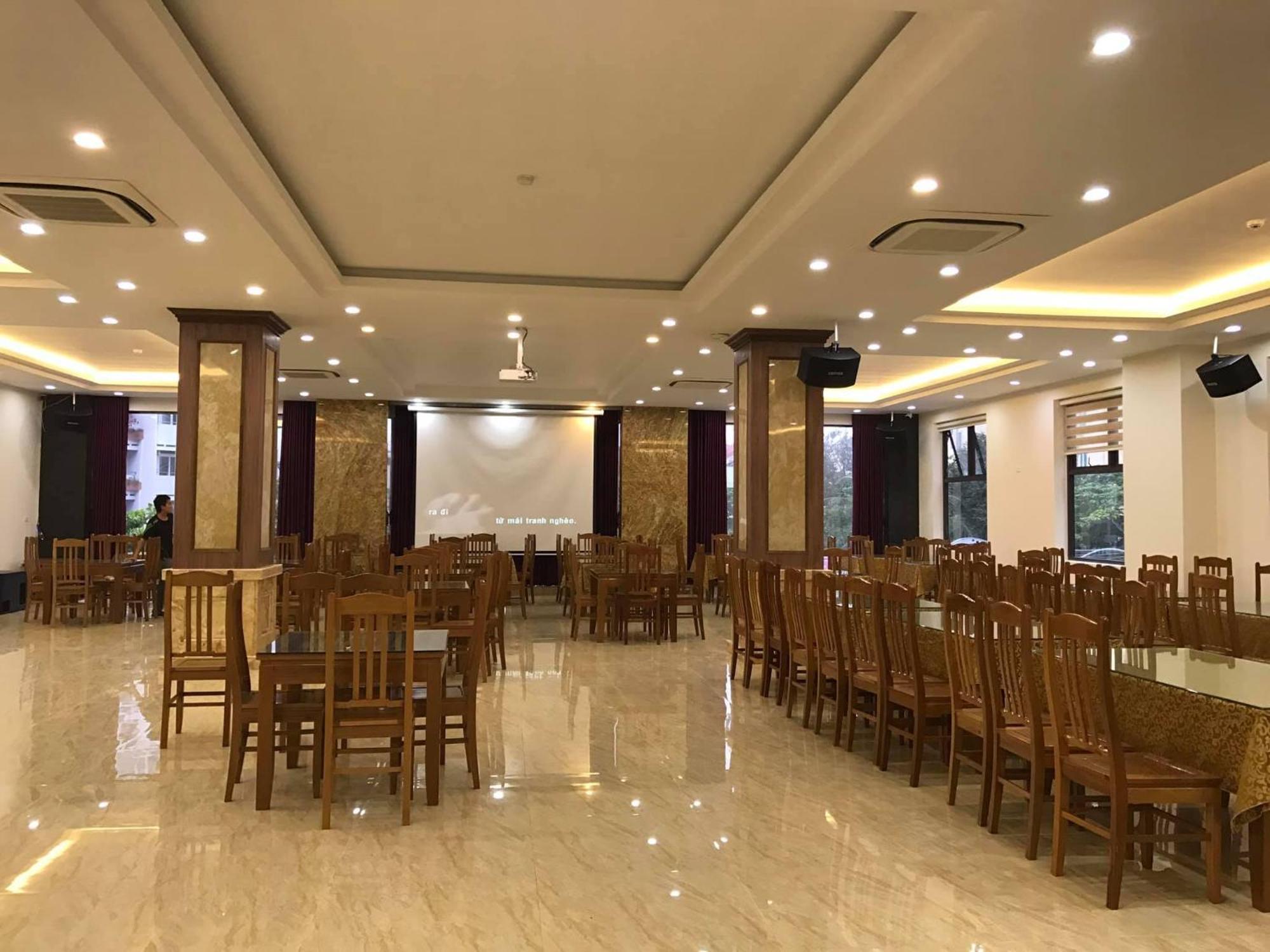 Royal Hotel Сам Сон Екстериор снимка
