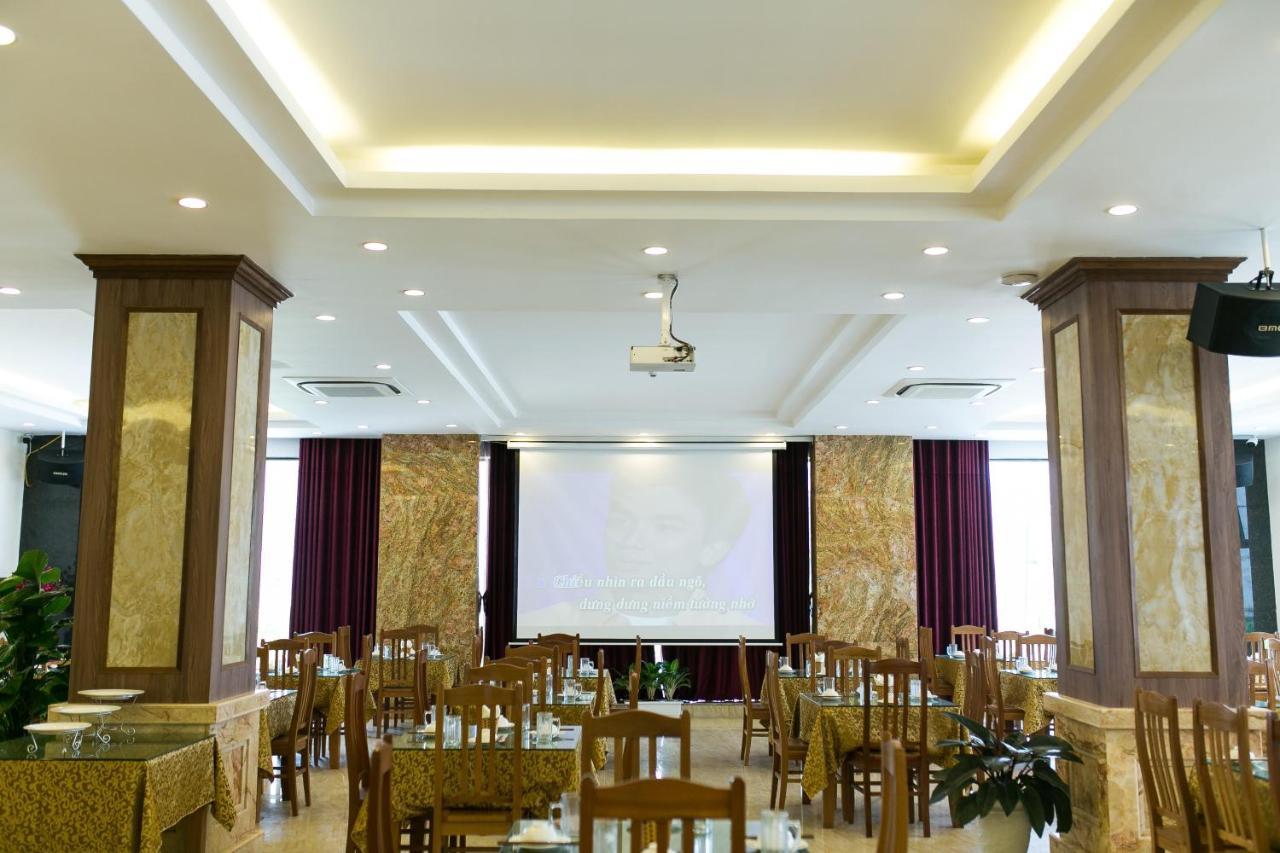 Royal Hotel Сам Сон Екстериор снимка